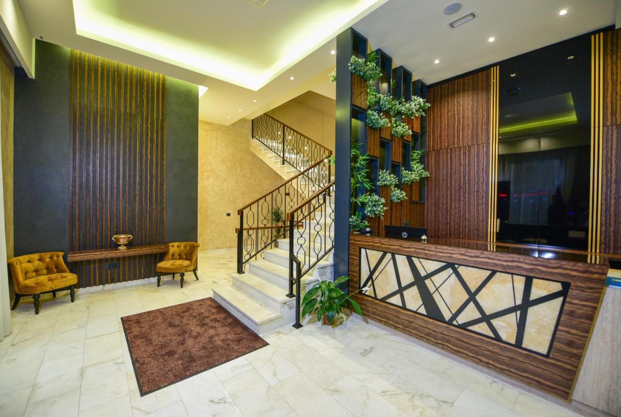 Hotel Lazaro Podgorica Exterior foto